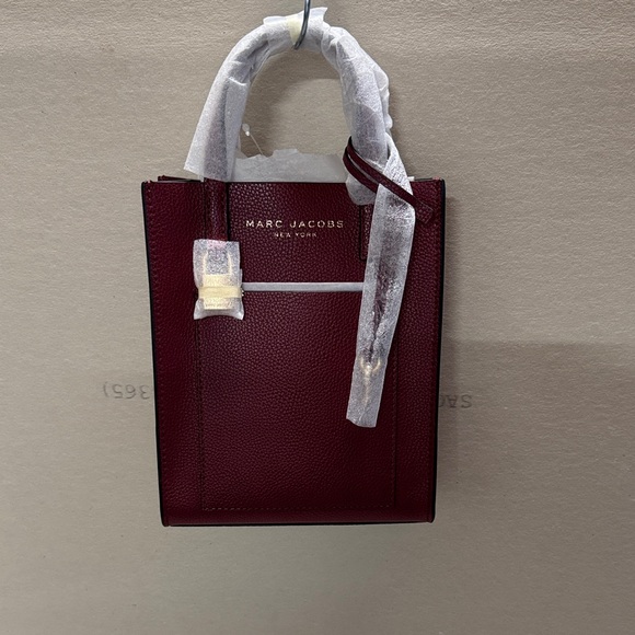 Marc Jacobs Deep Red Handbag - Picture 1 of 5